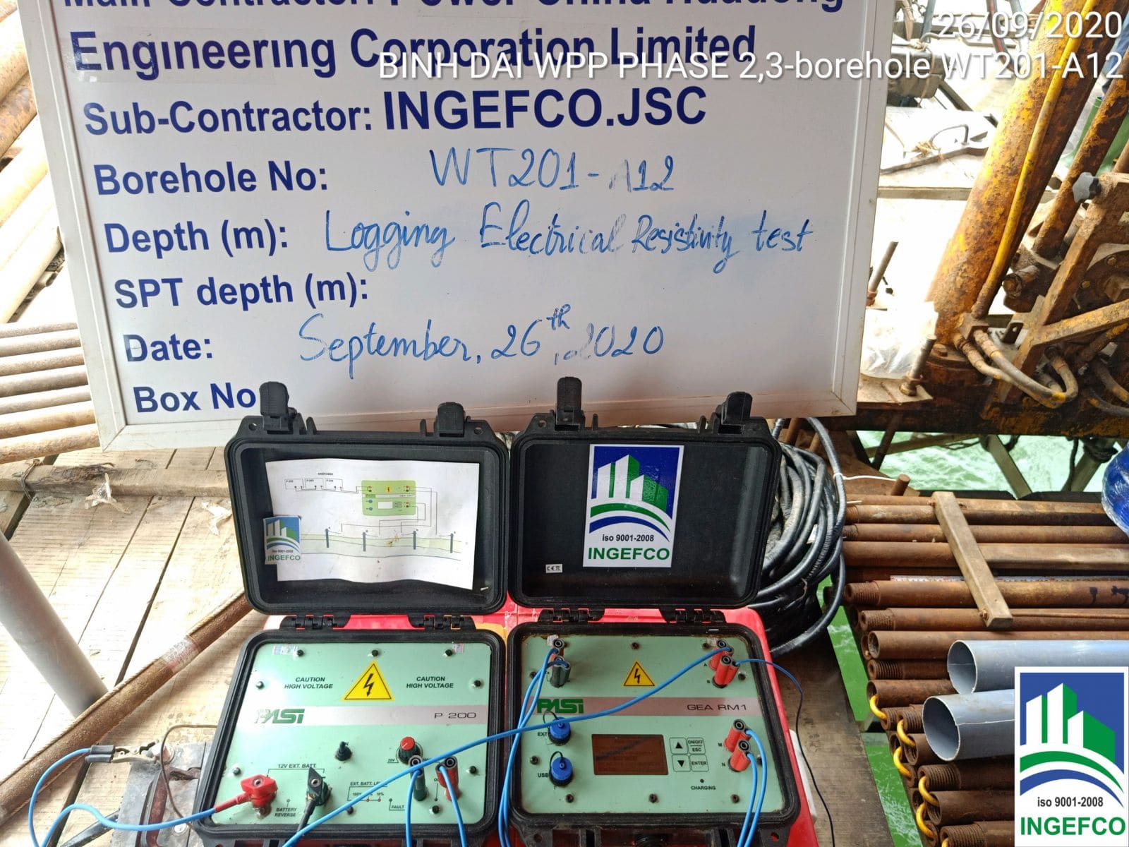 Z2163109434017 B52117f5765f5dd83d232334571323de